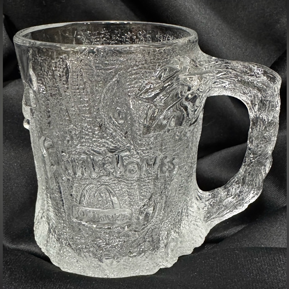 Vintage Flintstones glass Mug Made For McDonalds in France